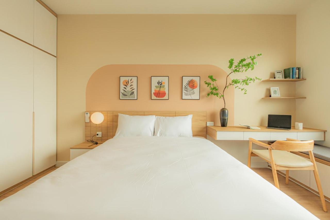 9Trip Stay In Soho Residence - 3 Bedrooms Apartment In District 1, Next To Bui Vien Walking Street - Free Saigon Nightlife Walking Tour Ho Şi Min Exterior foto